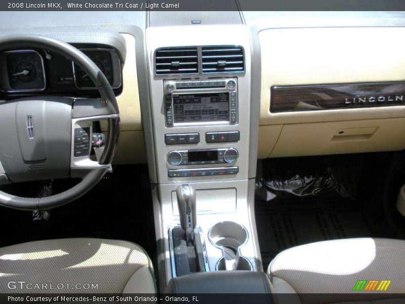 White Chocolate Tri Coat / Light Camel 2008 Lincoln MKX