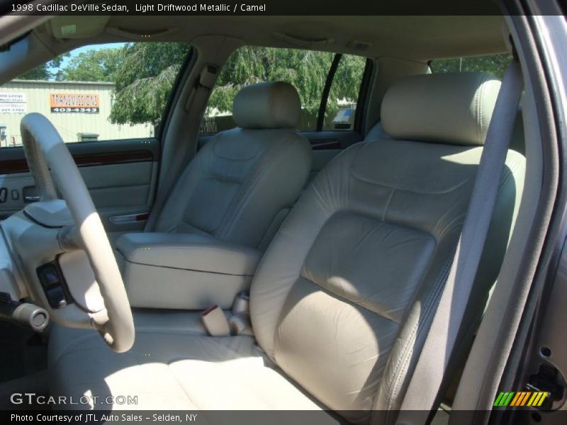 Light Driftwood Metallic / Camel 1998 Cadillac DeVille Sedan