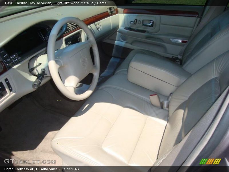 Light Driftwood Metallic / Camel 1998 Cadillac DeVille Sedan