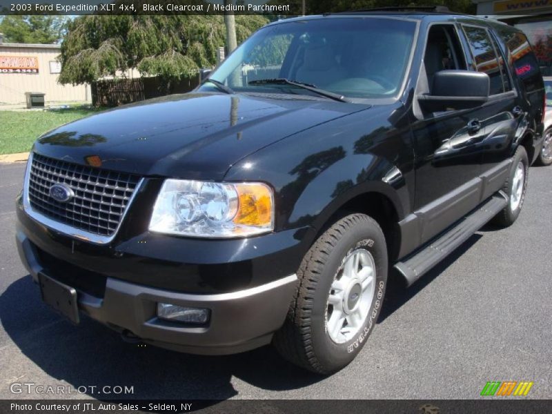 Black Clearcoat / Medium Parchment 2003 Ford Expedition XLT 4x4