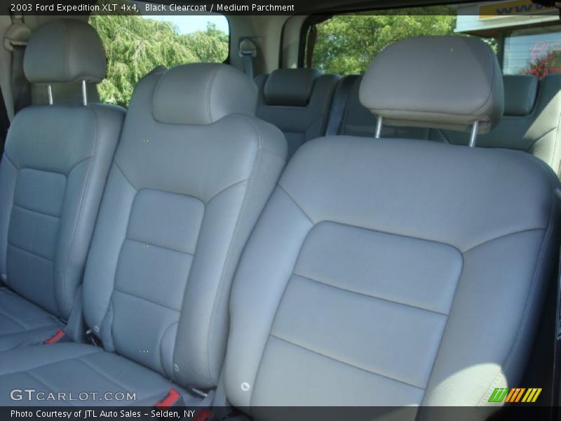 Black Clearcoat / Medium Parchment 2003 Ford Expedition XLT 4x4