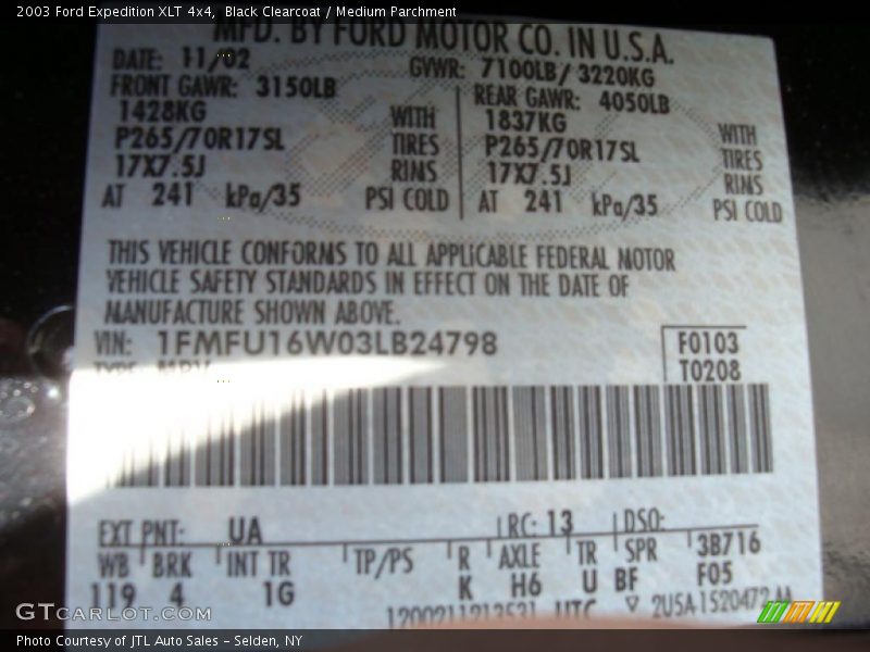 Black Clearcoat / Medium Parchment 2003 Ford Expedition XLT 4x4