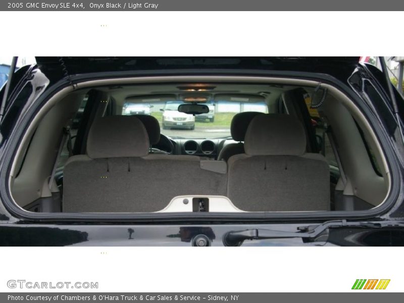 Onyx Black / Light Gray 2005 GMC Envoy SLE 4x4