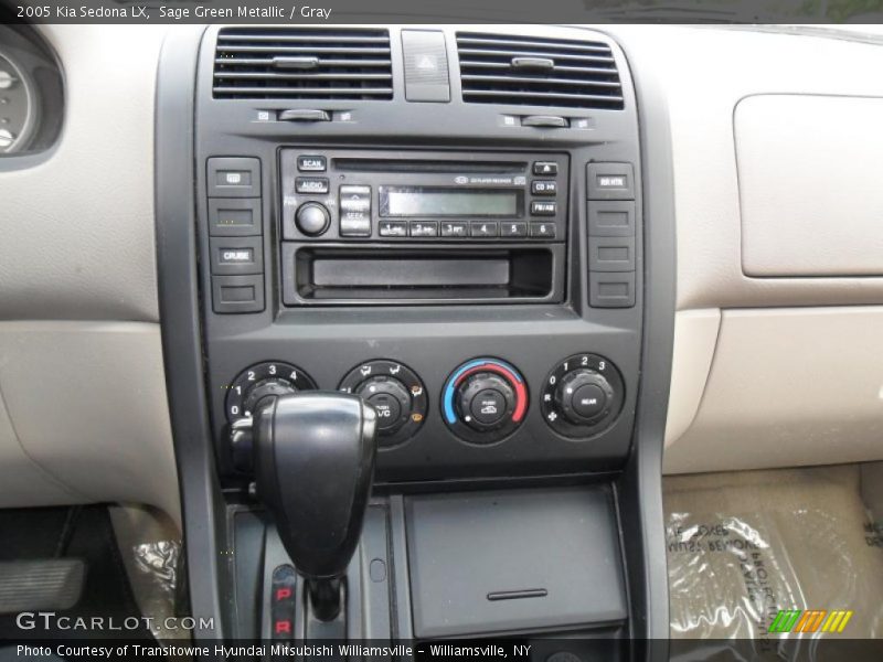 Sage Green Metallic / Gray 2005 Kia Sedona LX