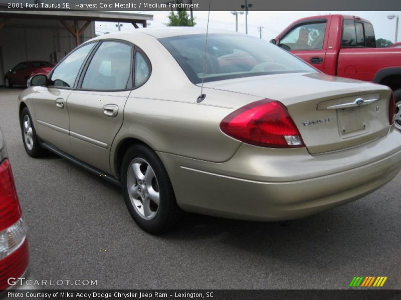 Harvest Gold Metallic / Medium Parchment 2001 Ford Taurus SE