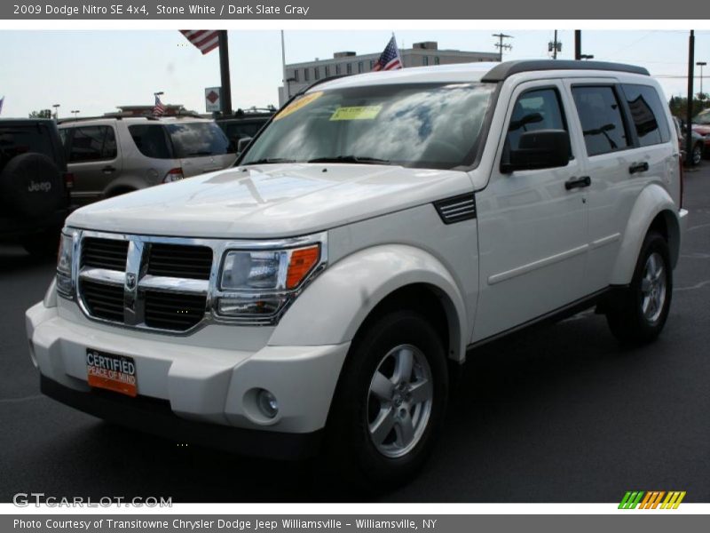 Stone White / Dark Slate Gray 2009 Dodge Nitro SE 4x4