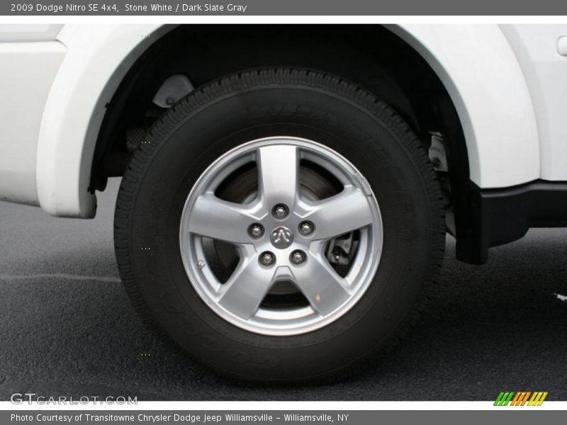 Stone White / Dark Slate Gray 2009 Dodge Nitro SE 4x4