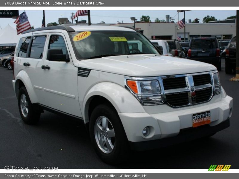 Stone White / Dark Slate Gray 2009 Dodge Nitro SE 4x4