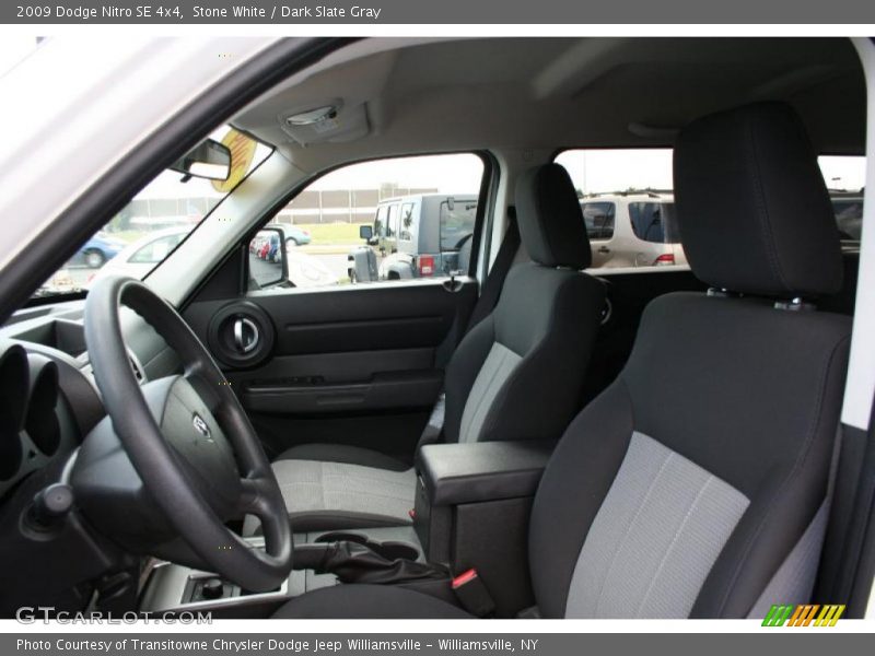 Stone White / Dark Slate Gray 2009 Dodge Nitro SE 4x4