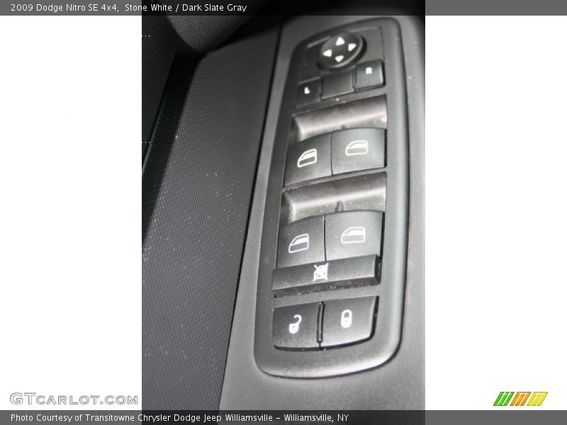 Stone White / Dark Slate Gray 2009 Dodge Nitro SE 4x4