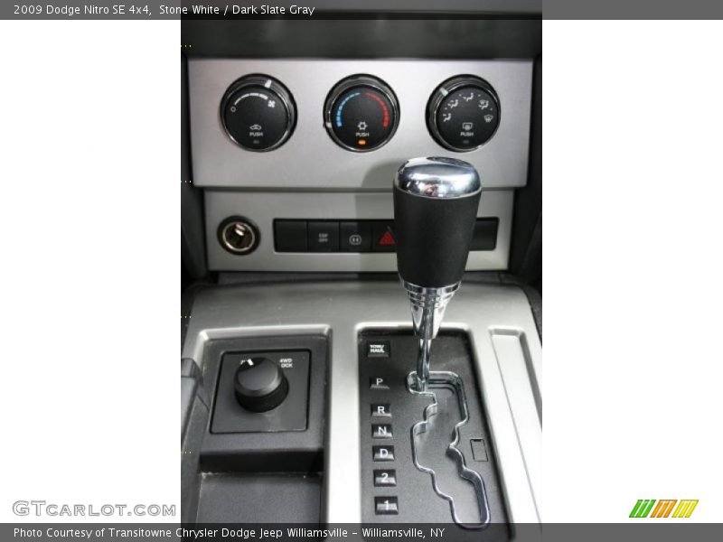 Stone White / Dark Slate Gray 2009 Dodge Nitro SE 4x4