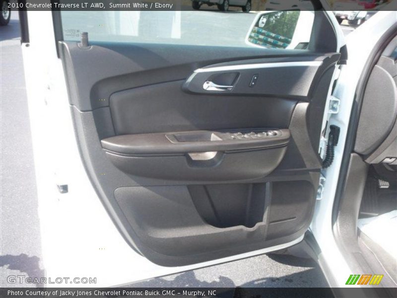 Summit White / Ebony 2010 Chevrolet Traverse LT AWD