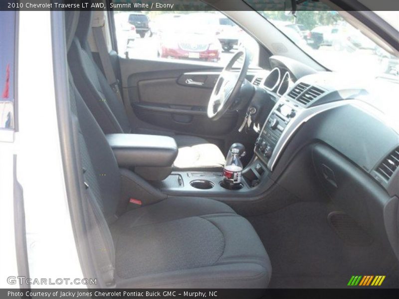 Summit White / Ebony 2010 Chevrolet Traverse LT AWD