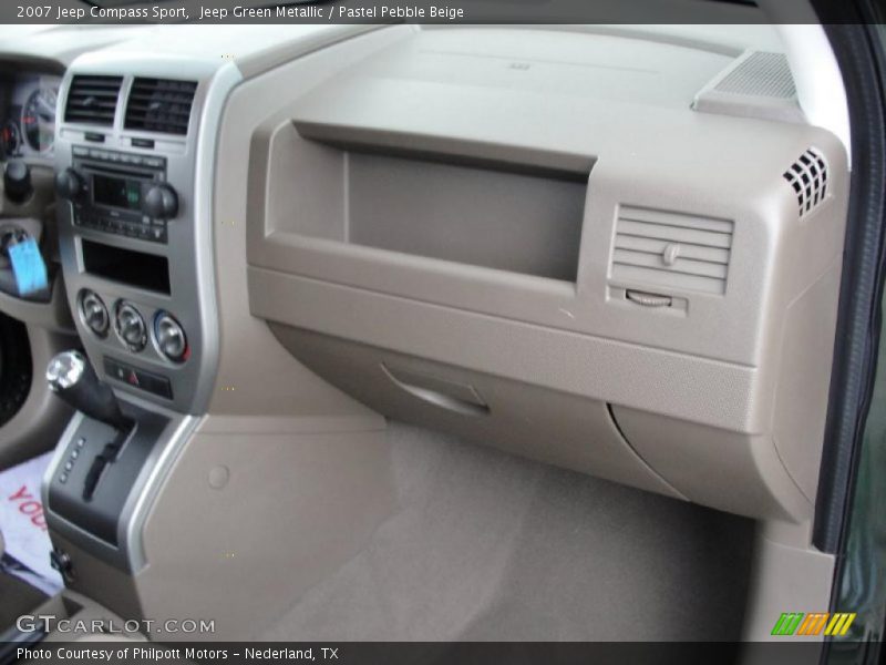 Jeep Green Metallic / Pastel Pebble Beige 2007 Jeep Compass Sport