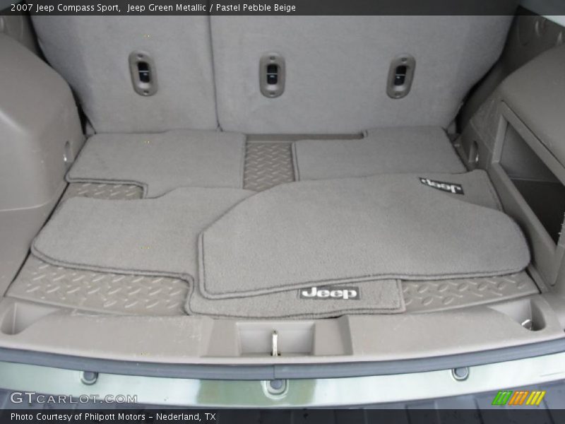 Jeep Green Metallic / Pastel Pebble Beige 2007 Jeep Compass Sport