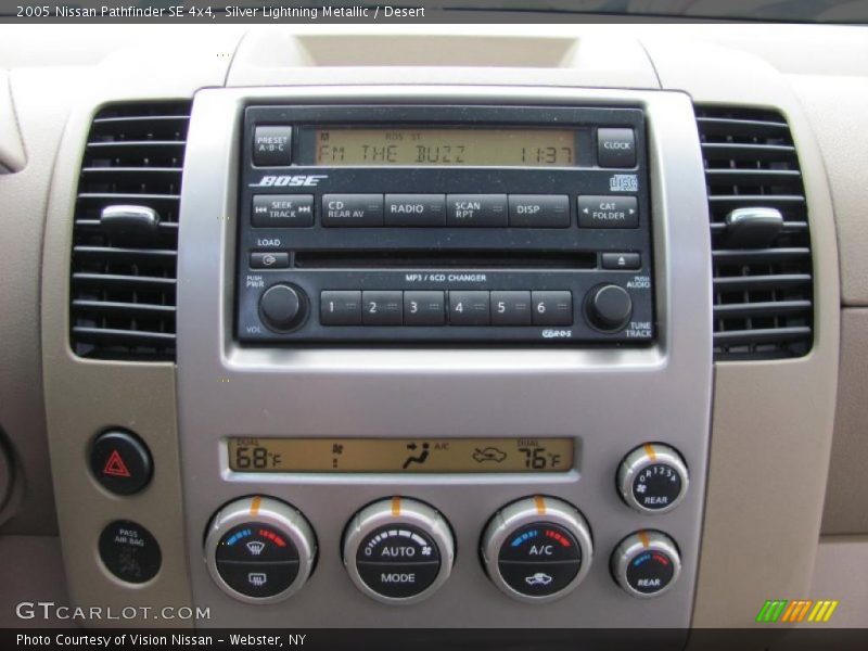 Silver Lightning Metallic / Desert 2005 Nissan Pathfinder SE 4x4