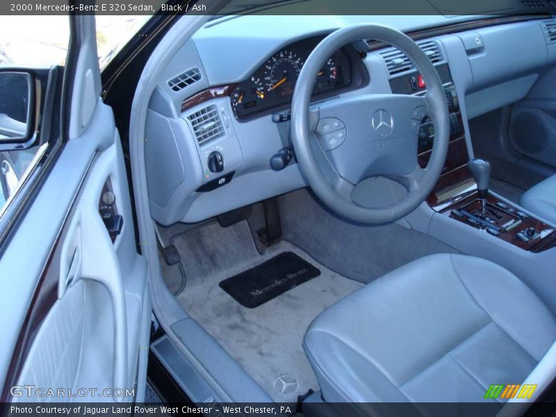 Black / Ash 2000 Mercedes-Benz E 320 Sedan