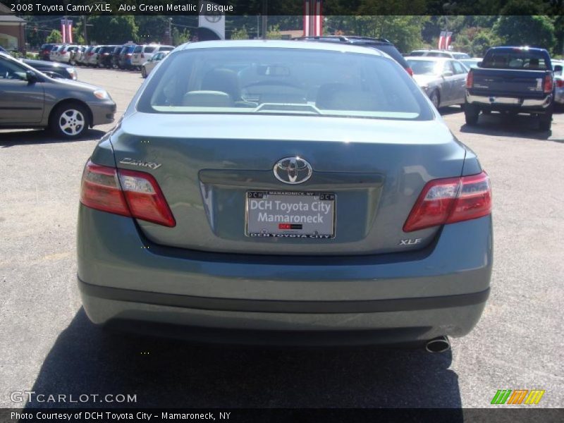 Aloe Green Metallic / Bisque 2008 Toyota Camry XLE