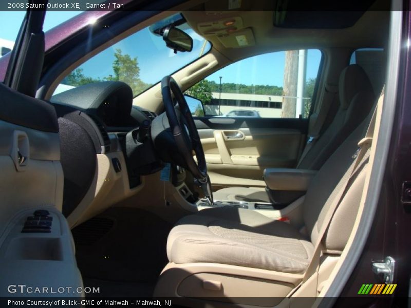 Garnet / Tan 2008 Saturn Outlook XE