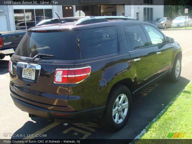 Garnet / Tan 2008 Saturn Outlook XE