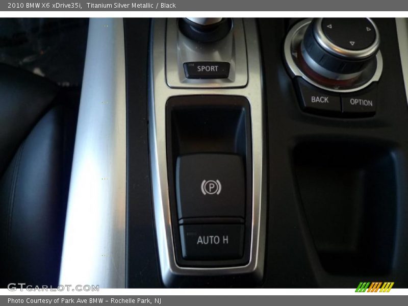 Titanium Silver Metallic / Black 2010 BMW X6 xDrive35i