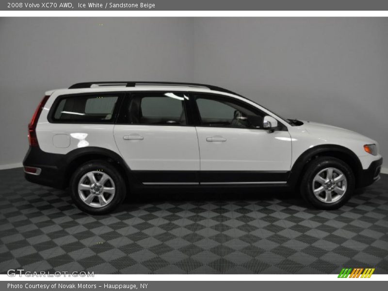 Ice White / Sandstone Beige 2008 Volvo XC70 AWD