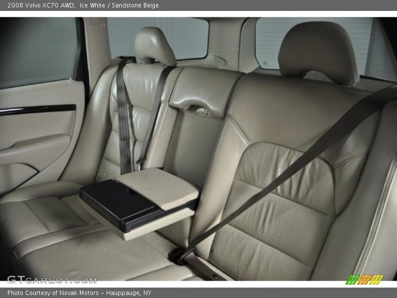 Ice White / Sandstone Beige 2008 Volvo XC70 AWD