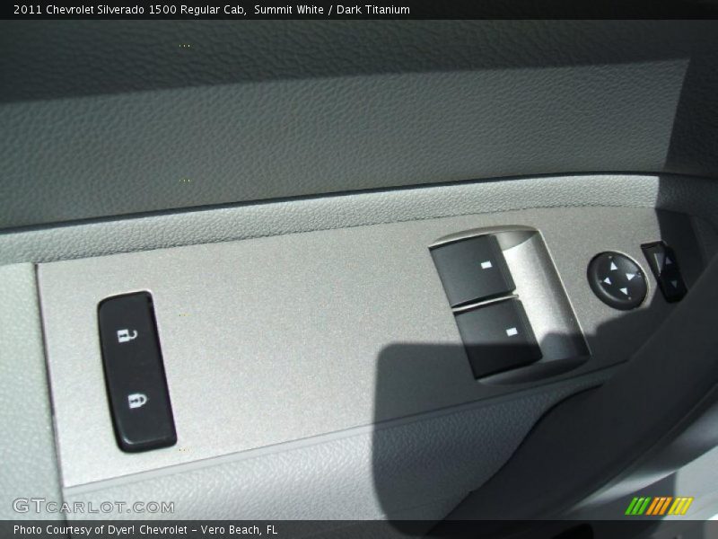 Summit White / Dark Titanium 2011 Chevrolet Silverado 1500 Regular Cab
