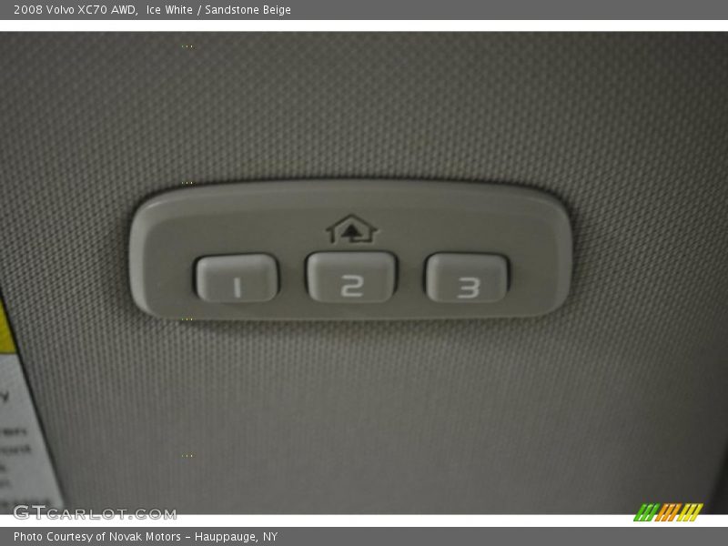 Ice White / Sandstone Beige 2008 Volvo XC70 AWD
