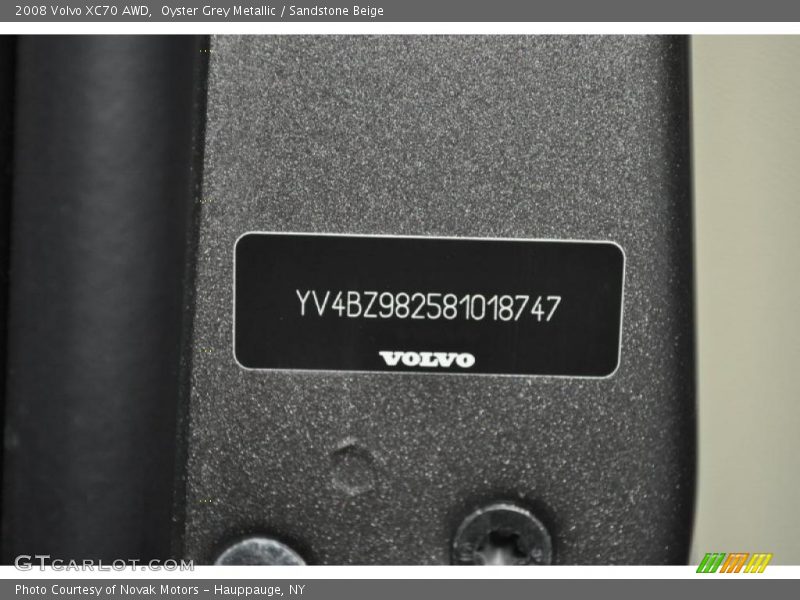 Oyster Grey Metallic / Sandstone Beige 2008 Volvo XC70 AWD