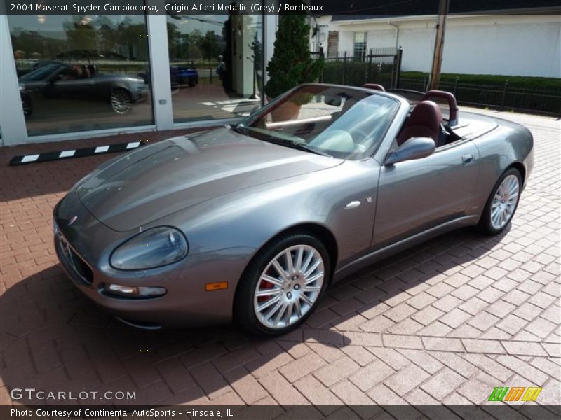 Grigio Alfieri Metallic (Grey) / Bordeaux 2004 Maserati Spyder Cambiocorsa