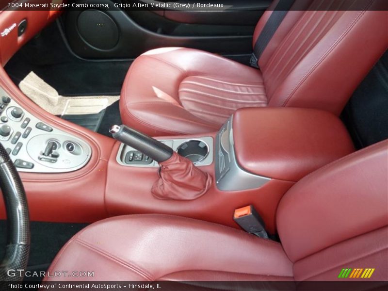 Grigio Alfieri Metallic (Grey) / Bordeaux 2004 Maserati Spyder Cambiocorsa