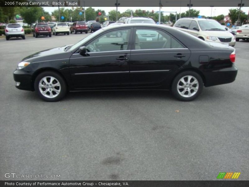 Black / Taupe 2006 Toyota Camry XLE