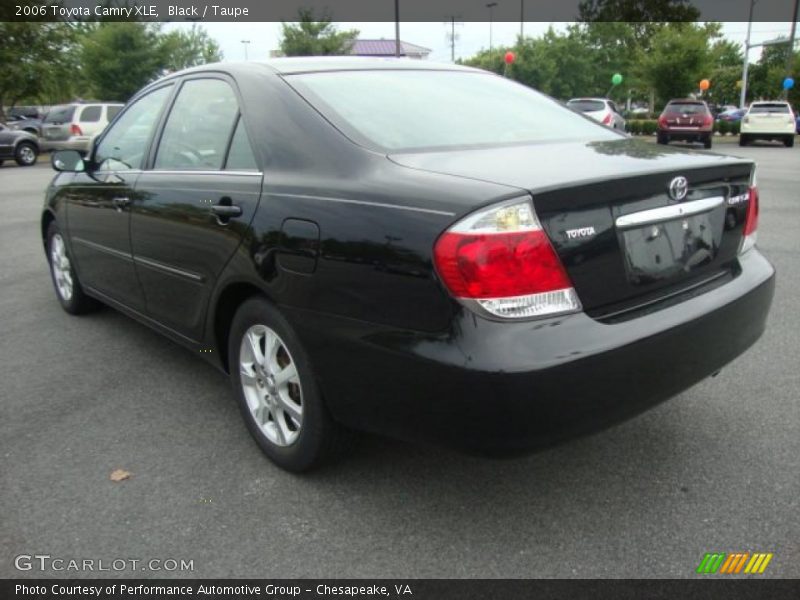 Black / Taupe 2006 Toyota Camry XLE