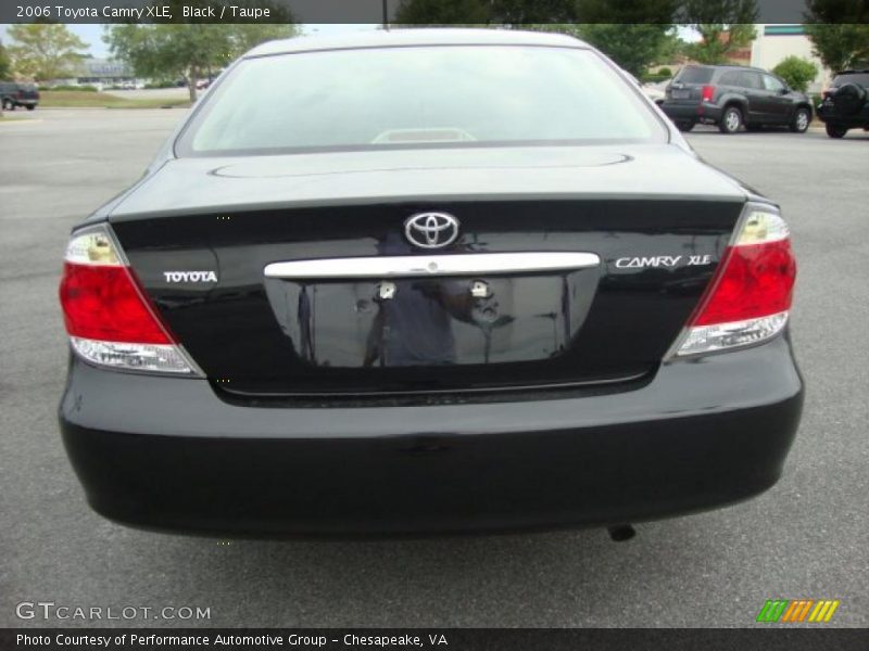 Black / Taupe 2006 Toyota Camry XLE