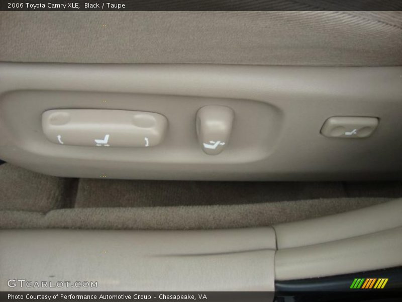 Black / Taupe 2006 Toyota Camry XLE