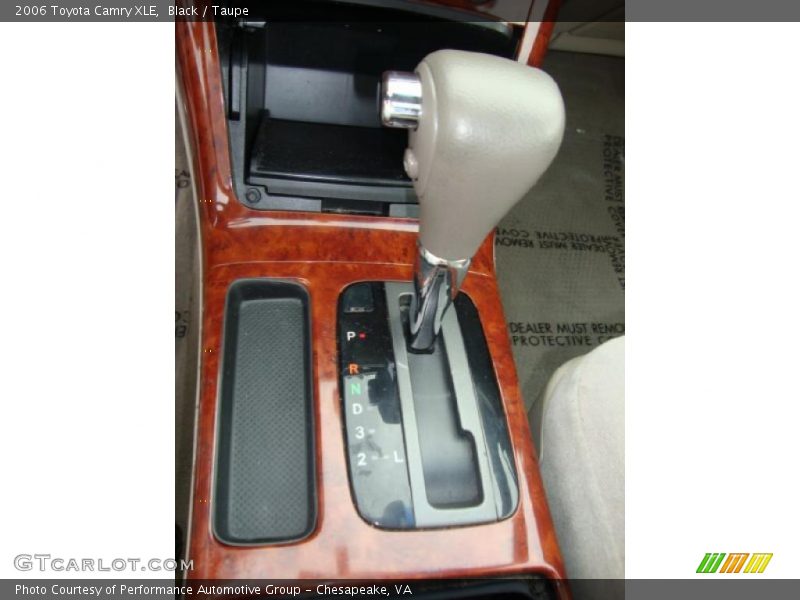 Black / Taupe 2006 Toyota Camry XLE