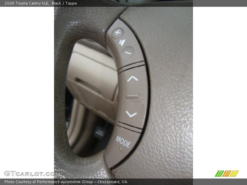 Black / Taupe 2006 Toyota Camry XLE