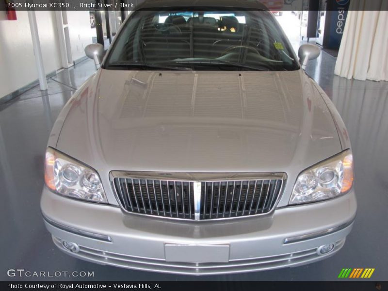 Bright Silver / Black 2005 Hyundai XG350 L