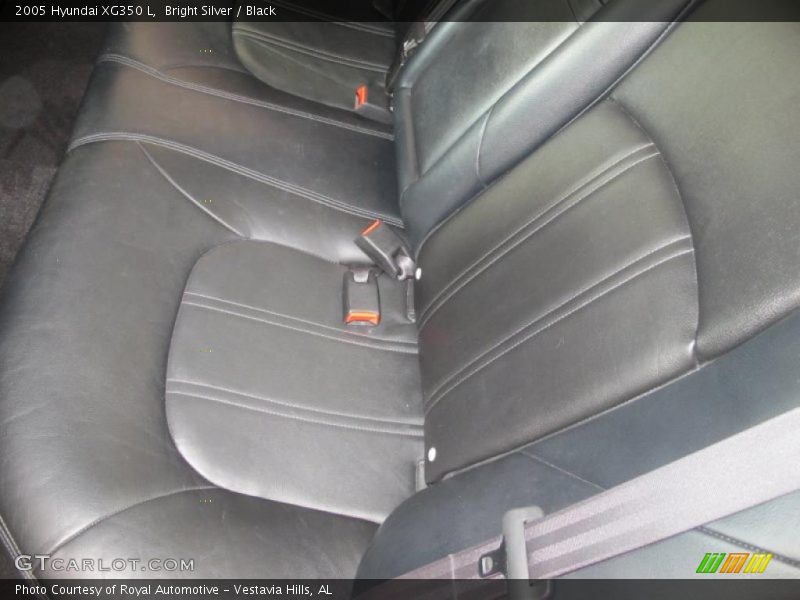 Bright Silver / Black 2005 Hyundai XG350 L