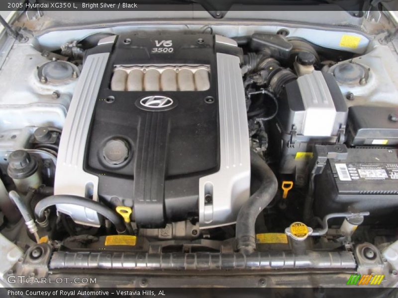 Bright Silver / Black 2005 Hyundai XG350 L
