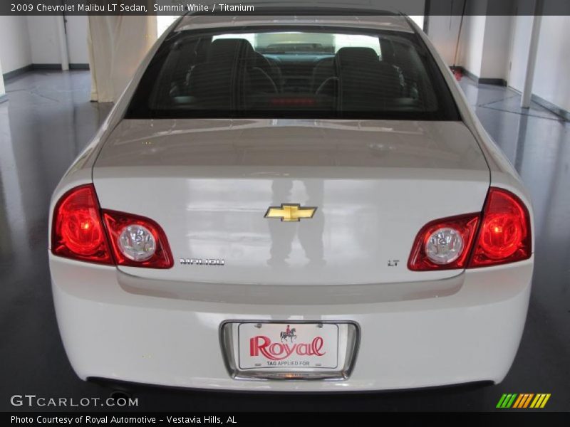 Summit White / Titanium 2009 Chevrolet Malibu LT Sedan