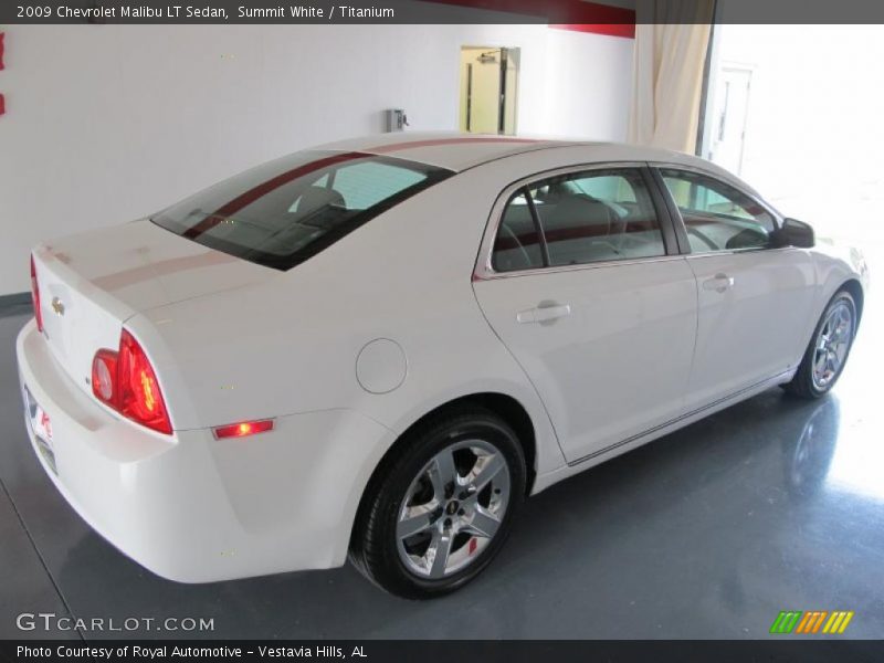 Summit White / Titanium 2009 Chevrolet Malibu LT Sedan