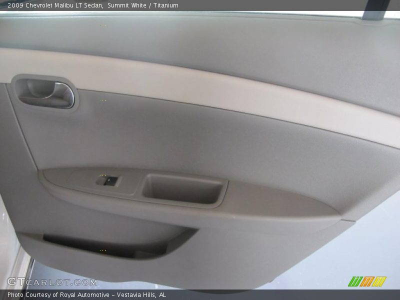 Summit White / Titanium 2009 Chevrolet Malibu LT Sedan