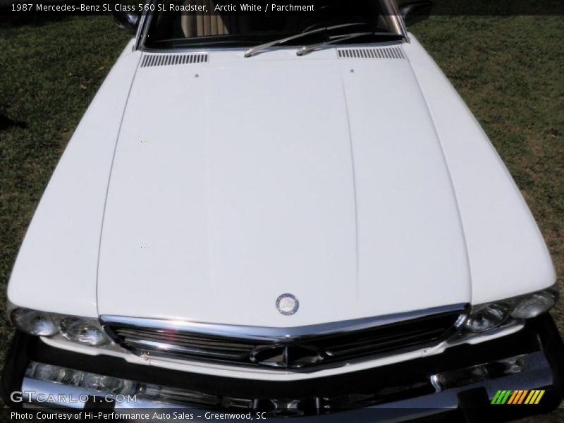 Arctic White / Parchment 1987 Mercedes-Benz SL Class 560 SL Roadster