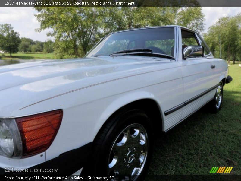 Arctic White / Parchment 1987 Mercedes-Benz SL Class 560 SL Roadster