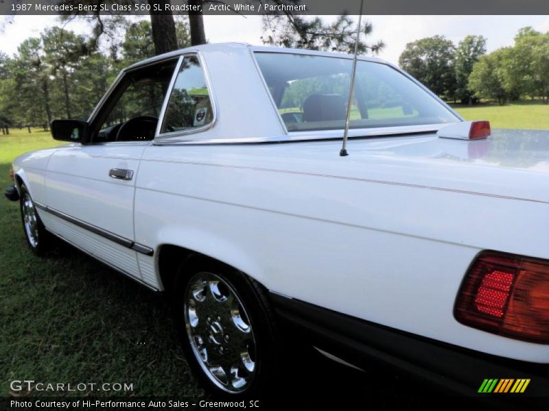 Arctic White / Parchment 1987 Mercedes-Benz SL Class 560 SL Roadster