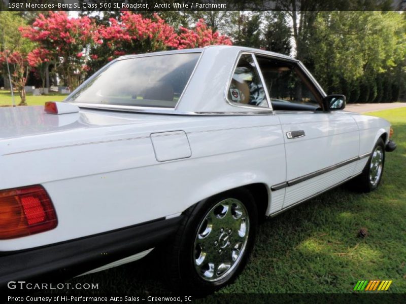 Arctic White / Parchment 1987 Mercedes-Benz SL Class 560 SL Roadster