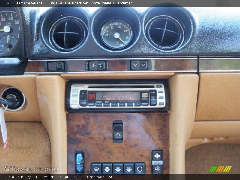 Arctic White / Parchment 1987 Mercedes-Benz SL Class 560 SL Roadster