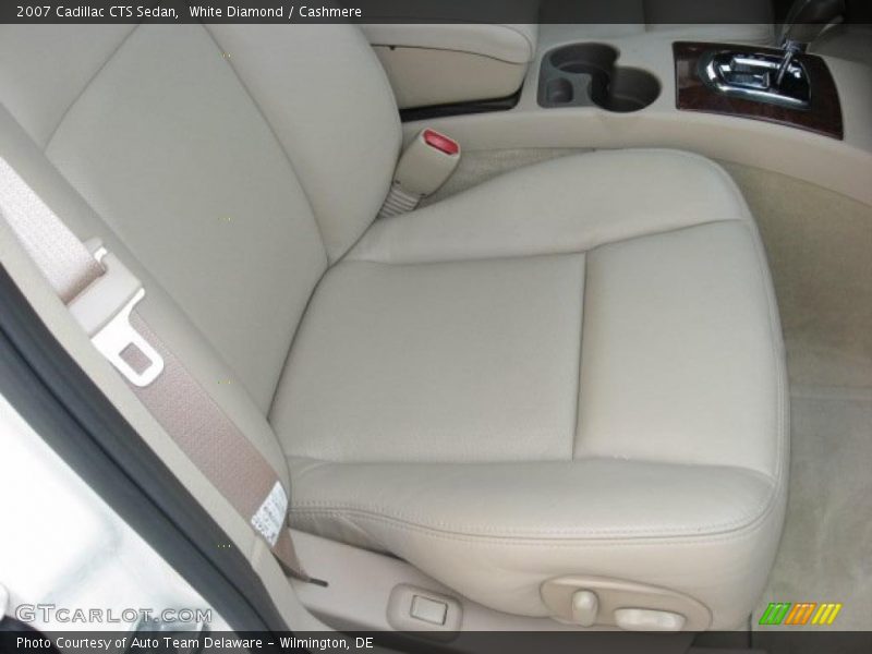 White Diamond / Cashmere 2007 Cadillac CTS Sedan